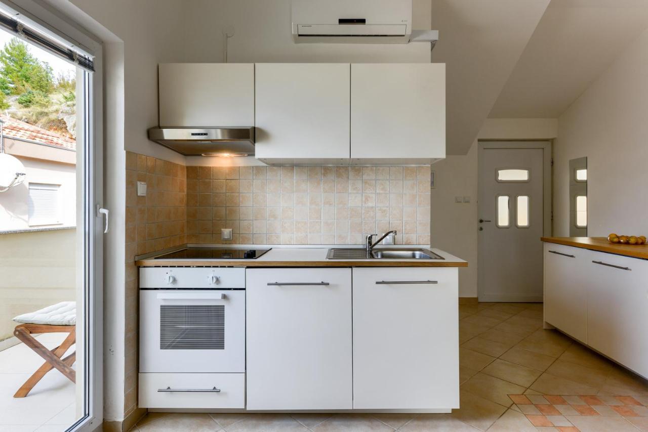 Apartment Zara 2 *